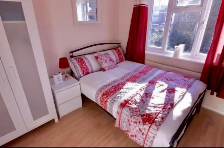 Grundy 32 Apartment London 0*,